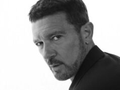 Antonio Banderas listo para recibir un premio en el Festival de Cine de Turín