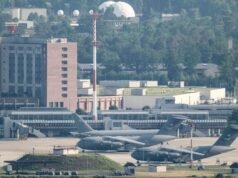 El cierre del gobierno obliga a algunas bases en el extranjero a dejar de pagar a sus trabajadores