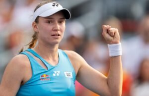 Rybakina sorprende a Swiatek y alcanza por primera vez las semifinales de la WTA Finals