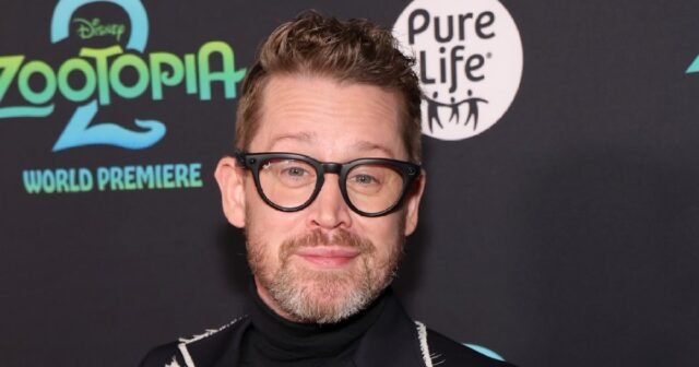 GettyImages-2246604099-Macaulay-Culkin-Says-Toxic-Relationship-With-His-Father-Left-a-Mark-on-Me.jpg