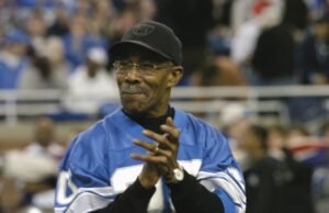 El Salón de la Fama del Fútbol Americano se disculpa por informar erróneamente sobre la muerte de una estrella de la NFL