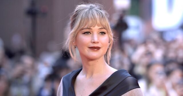 GettyImages2242354565-Jennifer-Lawrence-Postpartum-Depression.jpg