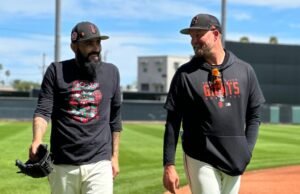 El entrenador de lanzadores de los SF Giants, Martínez, se une a los Bravos; Tingler se une al equipo