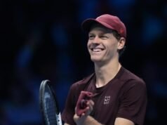 Finales ATP: Jannik Sinner supera a Félix Auger-Aliassime para comenzar la defensa del título