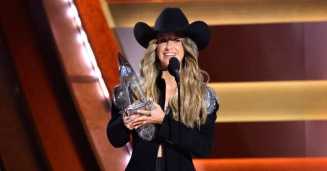 Lainey-Wilson-Wins-CMAs-2025-Female-Artist-of-the-Year-GettyImages-2247566459.jpg