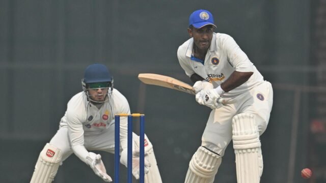 RANJI20Delhi20vs20Pondicherry204.JPG