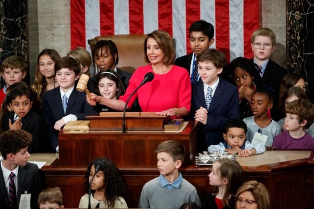 SJM-L-New-Congress-Pelosi_28121291.jpg