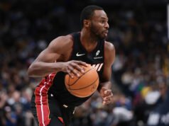 Darius Garland deja que los Cavaliers pierdan ante el Heat después de parecer volver a lesionarse el dedo del pie antes de que Andrew Wiggins realice una volcada ganadora