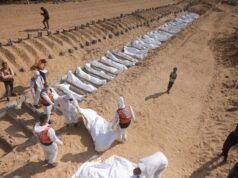 Ataque con drones israelíes mata a dos personas en Gaza mientras aumentan las violaciones del alto el fuego