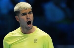 Alcaraz vence a De Miñaur y abre las Finales ATP