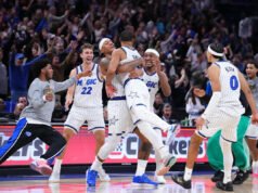 Desmond Bane mete un espectacular triple para liderar al Magic ante los Trail Blazers