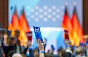 Los delegados del grupo juvenil alemán de extrema derecha piden la expulsión y la remigración