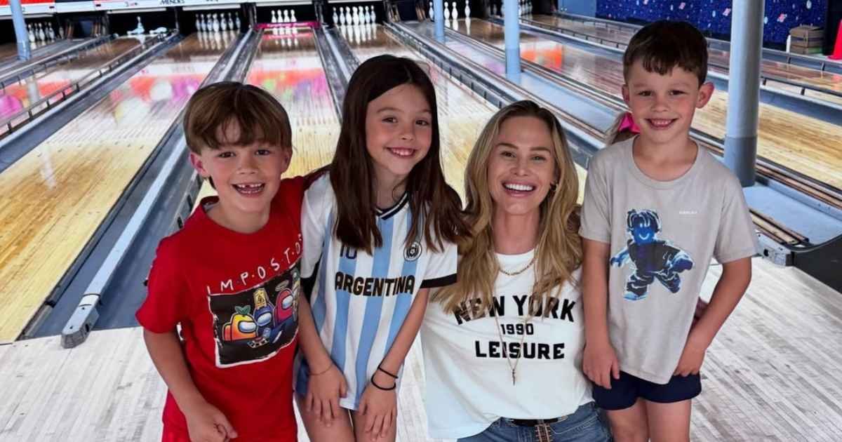 La alumna de RHOC Meghan King tiene los momentos más dulces con sus hijos