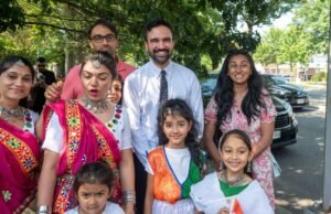 Los votantes desi ejercen su poder y Zohran Mamdani los cortejó intensamente