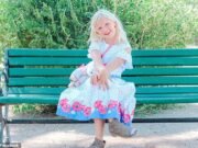 Una niña valiente saltó por la ventana de su apartamento y rogó a extraños que la salvaran del abuso… sólo para ser torturada hasta la muerte después de que policías incrédulos la enviaran a casa.