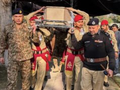 Bomba mata a tres policías paquistaníes cerca de la frontera con Afganistán