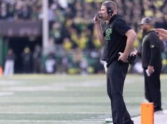 Fuentes: Cal apunta a Oregon DC Tosh Lupoi para ser el próximo entrenador