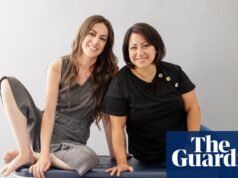 Condones de sabores, 120 pavos y un póster de Marlon Dingle gratis: el extraño y maravilloso trabajo que está haciendo que la industria cinematográfica sea verde | Película