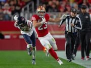 Christian McCaffery de los 49ers, el no QB más valioso en los playoffs de la NFL