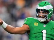 Fuente: Se espera que los Eagles den descanso a Jalen Hurts y a otros en las finales
