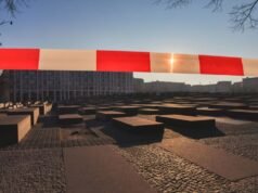 Testifica la víctima española del ataque con cuchillo en el Memorial del Holocausto de Berlín