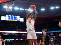 Syracuse aguanta para sorprender al No. 13 Tennessee, marcando la segunda derrota consecutiva de Vols