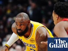 La racha de 18 años de goles de dos dígitos de LeBron James termina pero los Lakers se llevan la victoria sobre los Raptors | Lebron James