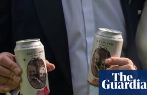 ‘Albo dijo cuánto los amaba’: cervezas personalizadas perfectas para la boda del primer ministro australiano | Bodas