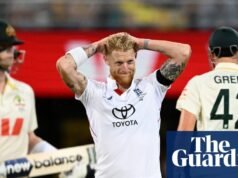 El cinco estrellas de Inglaterra pierde capturas mientras Australia toma la delantera en la segunda prueba de Ashes | Cenizas 2025-26