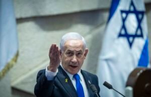 La exhibición de la cabeza cortada de Netanyahu “incita al público a asesinar al primer ministro”, dice el Likud en una denuncia oficial