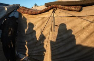 El Reino Unido critica los retrasos en la ayuda a Gaza porque las tiendas de campaña tardan un año en llegar