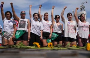 Brasil aprueba ley que fortalece medidas de protección para mujeres víctimas de violencia de género