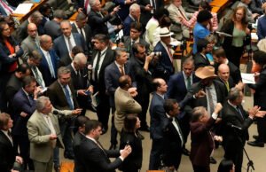 Avanza en el Congreso proyecto de ley que podría reducir la pena de prisión del expresidente brasileño Jair Bolsonaro