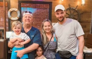 La estrella de Prometido de 90 días, Elizabeth, ofrece una actualización después de la muerte de su padre