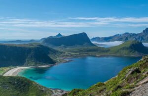 Una de las playas más soñadas de Europa es una joya noruega con paisajes increíbles