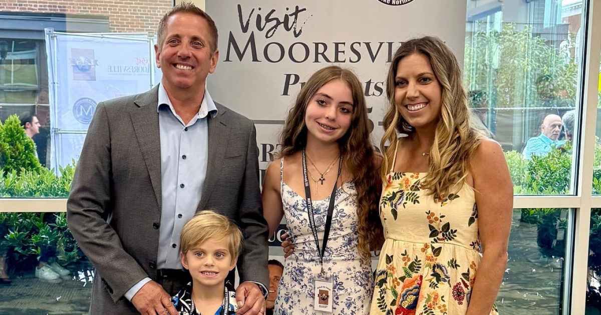 La familia de Greg Biffles rompe el silencio sobre la muerte de la estrella de NASCAR, su esposa y sus 2 hijos
