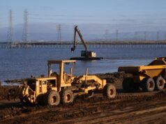 Distribuir recursos de restauración alrededor de la costa de la bahía.