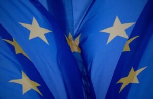 La UE acuerda congelar los activos estatales rusos por tiempo indefinido