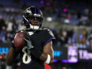Lamar Jackson regresa para el inicio de la semana de práctica de los Ravens antes del juego por el título de la AFC Norte contra los Steelers