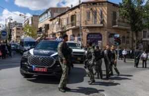Decenas de personas vinculadas a las familias criminales de Abu Latif y Hariri arrestadas en una operación encubierta.