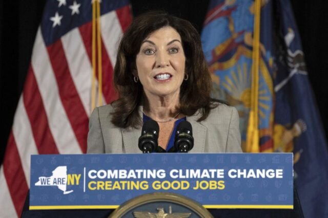 new-york-gov-kathy-hochul-16674402-e1764698949403.jpg