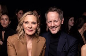 Kim Cattrall de Sex and the City se casa con Russell Thomas en Londres