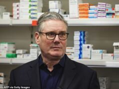 Starmer descarta la furia por bloquear a su rival Andy Burnham de la candidatura a diputado, diciendo que le costaría demasiado dinero a los laboristas, a medida que aumenta la revuelta.