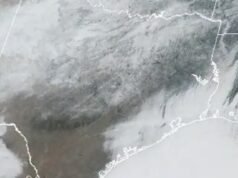 La histórica tormenta invernal continúa azotando la costa este con 4 pulgadas de nieve como hielo paralizante visto desde el ESPACIO: actualizaciones en vivo