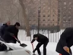 El alcalde socialista de Nueva York se burló por su técnica de palear nieve después de que la Gran Manzana fuera azotada por la peor tormenta de nieve en una década.