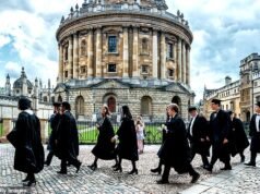 La Universidad de Oxford eliminará sus propias pruebas de admisión como parte de su campaña para ser más inclusiva