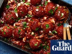 Albóndigas, arroz persa y estofado coreano: las recetas de pollo trotamundos de John Gregory-Smith | Alimento