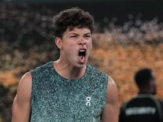 Abierto de Australia 2026: Shelton confía en su capacidad para derrotar a Sinner después de ocho derrotas