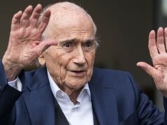 El ex presidente de la FIFA, Joseph Blatter, respalda el llamado a “mantenerse alejado” del Mundial