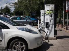 La epidemia de robo de cables en las estaciones de carga de coches eléctricos amenaza el futuro del automovilismo Net Zero, ya que las bandas atacan dos sitios al día.